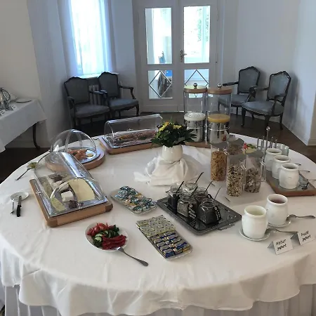 Gaestehaus Hotel
